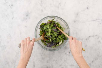 Make salad