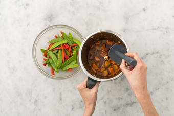 Sauce & Gemüse vollenden