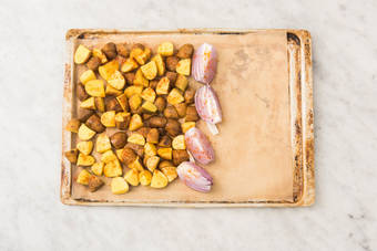 Kartoffelspalten backen