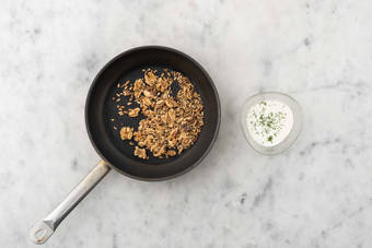 Tostare la frutta secca