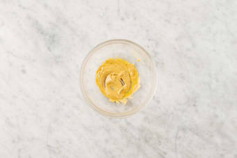 Faire la vinaigrette