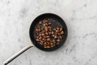 Cuire les émincés de bœuf