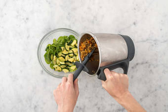 Linsengemüse fertigstellen