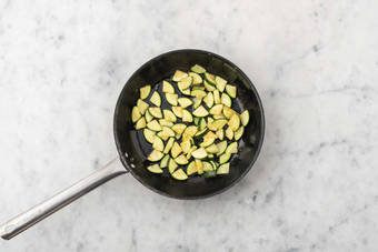 Für den Dip & die Zucchini