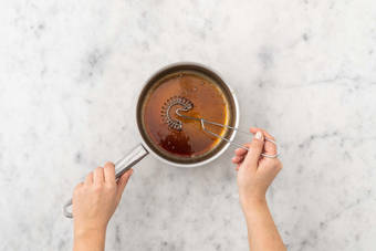 Faire la réduction de balsamique