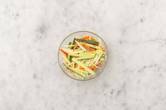 Lag salat og dressing