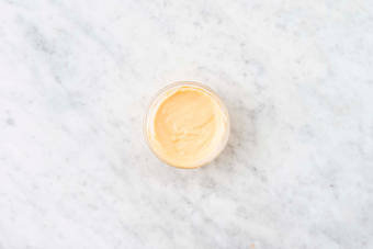 Bland srirachamayonnaise