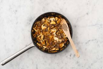 Fry the Mince and Veg