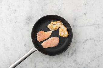 Hähnchenbrust braten