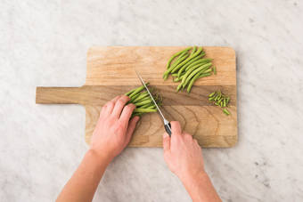 Préparer les haricots verts