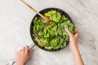 Mijoter les légumes