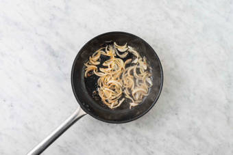 Start your Pil Pil Sauce