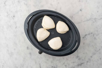 Bao Buns dämpfen