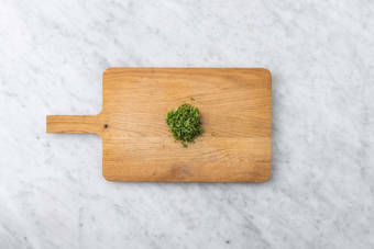 Couper les herbes fraîches