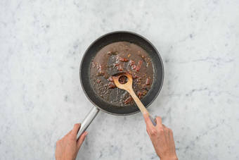 Make the Chilli Glaze