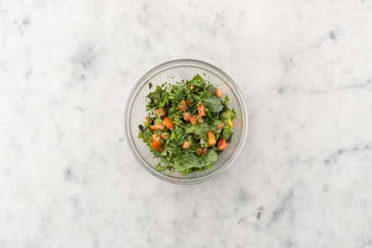 Assaisonner la salade