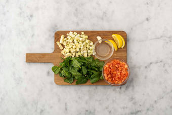 Tagliare gli ingredienti