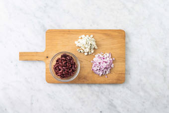 Tagliare gli ingredienti