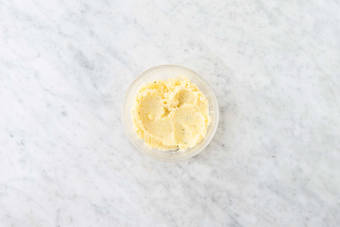 Preparare l'impasto delle polpette