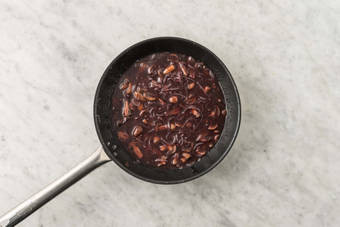 Make your Red Wine Sauce