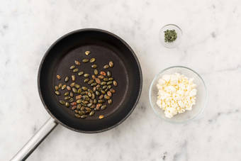 Préparer les aromates