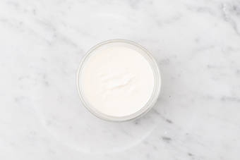 Preparare la crema di ricotta