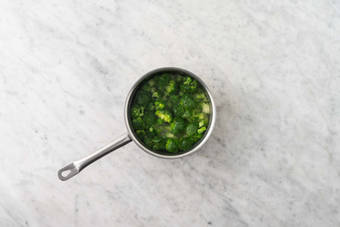 Cuire le brocoli