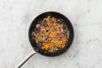 Hackfleisch anbraten