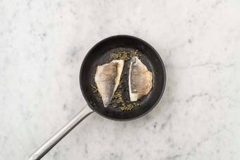 Cuire le filet de dorade