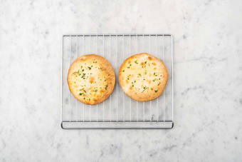 Fladenbrot aufbacken