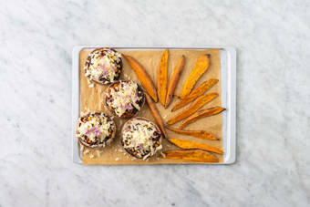 Farcir les portobellos