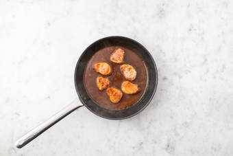 Tillsätt medaljonger