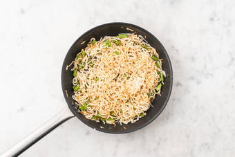 Apprêter les nouilles