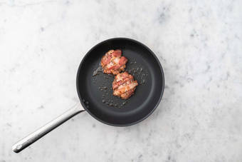 Ardeense steak bakken