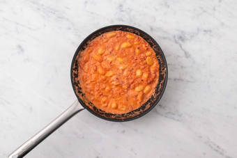 Für die Tomatensoße