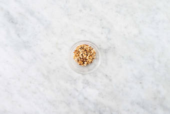 Make the Walnut Sprinkle