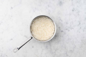 Cook the Garlic Rice