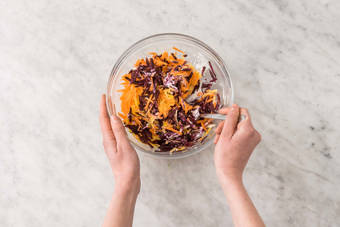 Für den Karottensalat