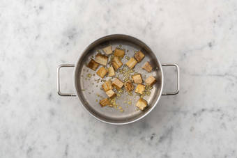 Tofu anbraten