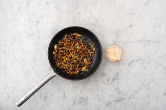 Paddenstoelen bakken