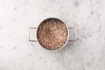 Cook turkey and onions