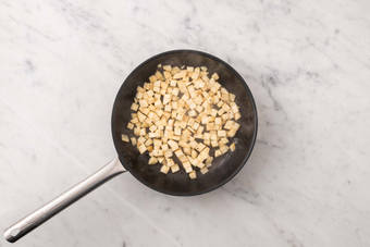 Knolselderblokjes bakken