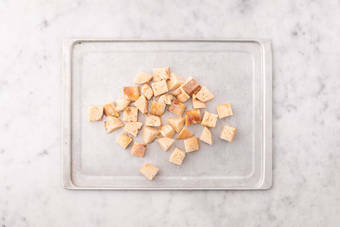 Make your Garlic Croutons