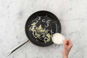 Weiterbraten & Sauce