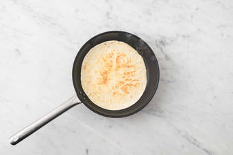 Scaldare le tortillas