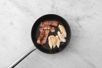 Kipfilethaasjes bakken