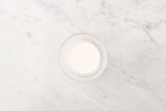 Préparer la sauce crémeuse