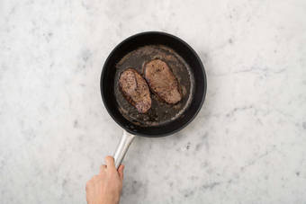 Cuire le filet mignon