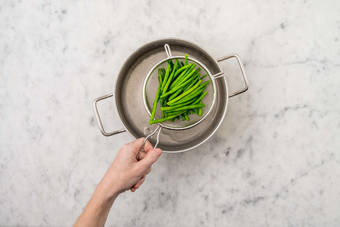 Cuire les haricots verts