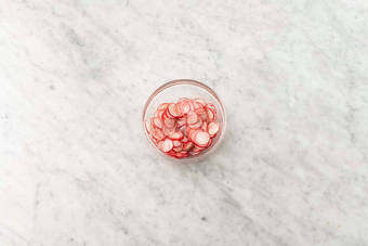 Préparer les radis à l'aigre-douce